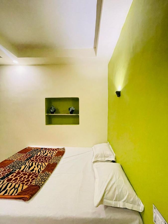 Sun India Guest House Hāora Exterior foto